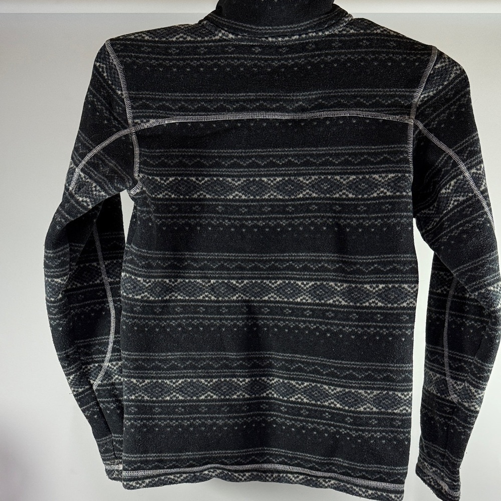 The North Face Black and Gray Patterned Zip-Up Sweater - Picture 2 of 8